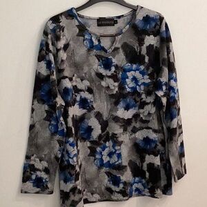 LA MADONA Long Sleeve Top.